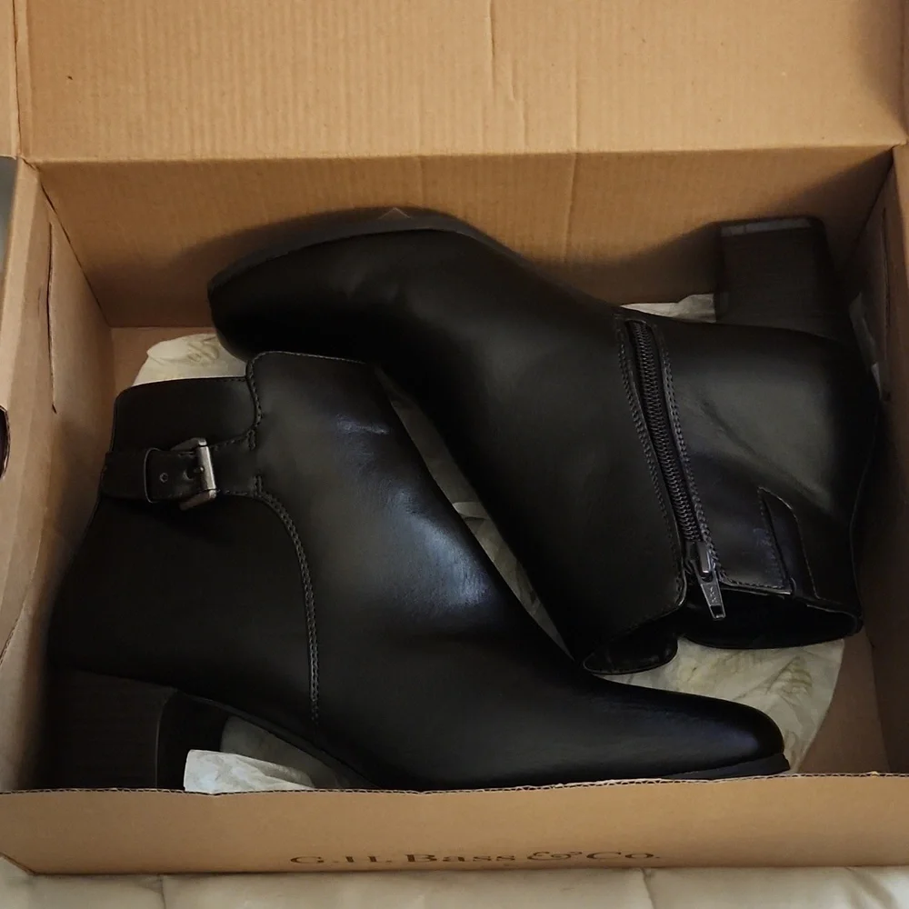 G.H. Bass & Co. SZ 8.5W Dark Brown Ankle Boots - Picture 1 of 7